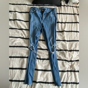 Universal Thread Jeans